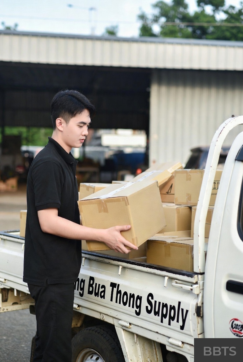 Bang Bua Thong Supply truck / รถขนส่งบางบัวทอง