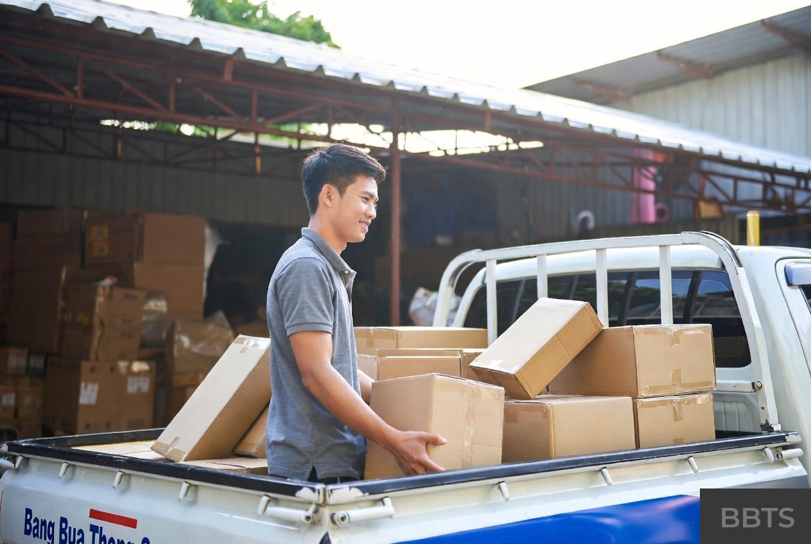 Bang Bua Thong Supply logistics